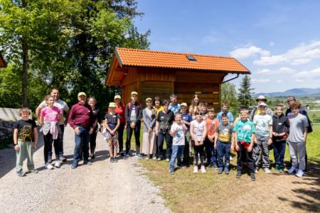 PIVKA DRŽAVNO TEKMOVANJE MLADIH ČEBELARJEV 11.5.2024 - Valter Leban-0527 (Small)